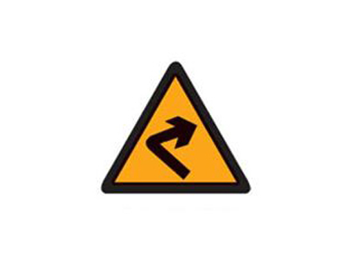 三角牌 利用三角警示牌的回复反光性能，可以提醒其它车辆注意避让，以免发生二次事故。.jpg